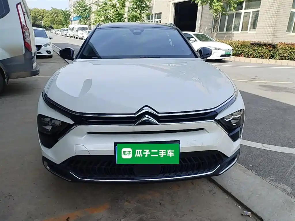 C5 X 凡尔赛C5 X 2021款 1.6 T 势不凡