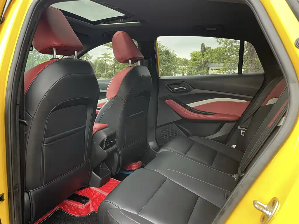MG5 180 DVVT CVT Youth Luxury