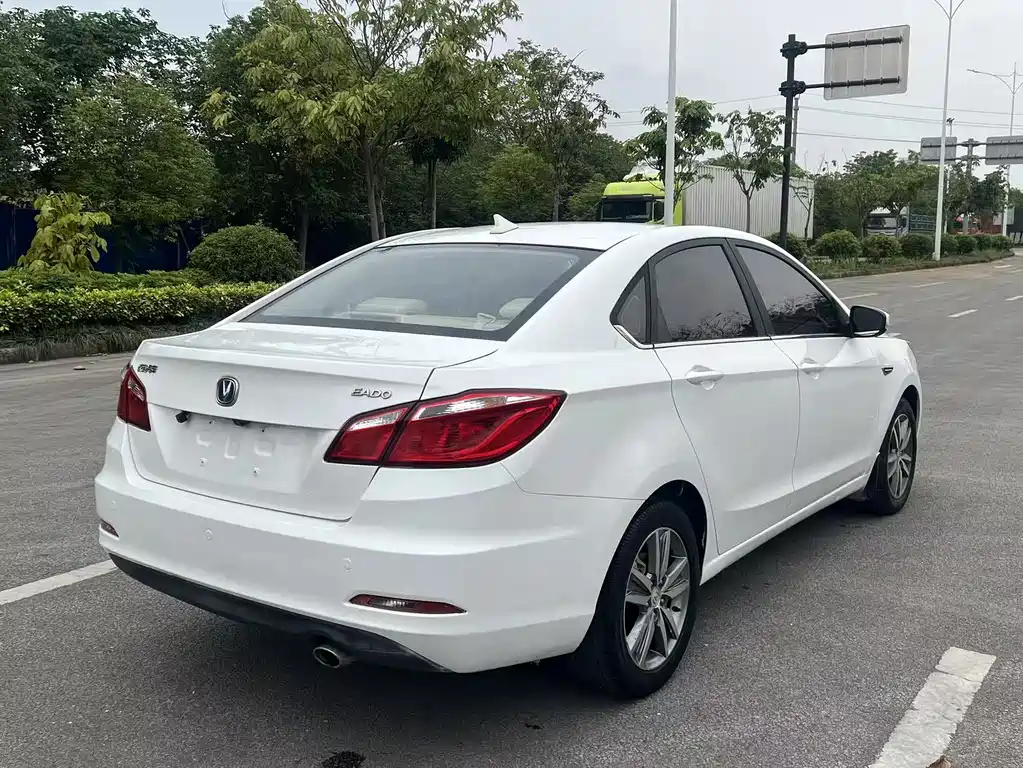 Eado 1.6 L Manual Style
