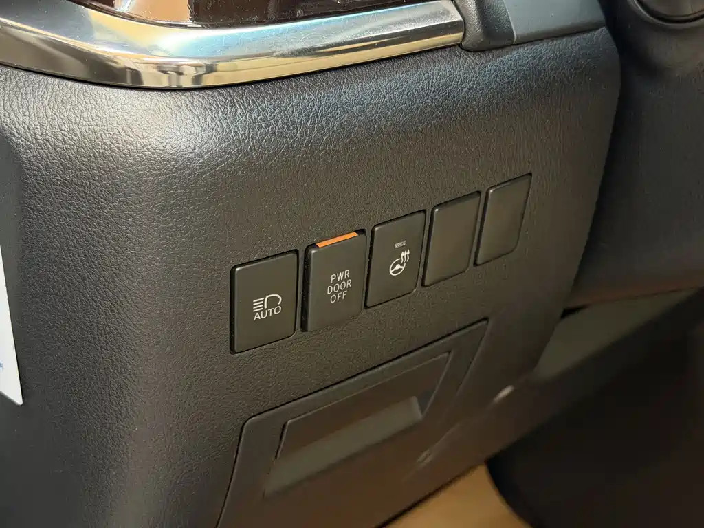 Alphard 3.5 L Luxury