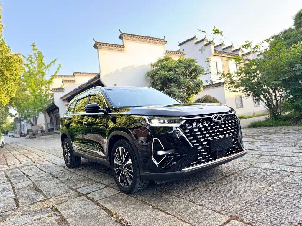 Tiggo 8 PRO Champion 390 T 2 WD Proud View 7-seat