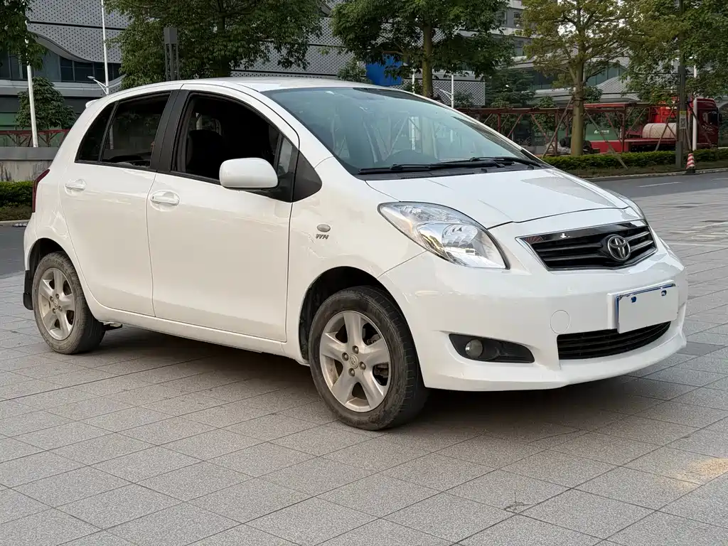 Yaris 雅力士 2011款 1.6 G 自动炫动版
