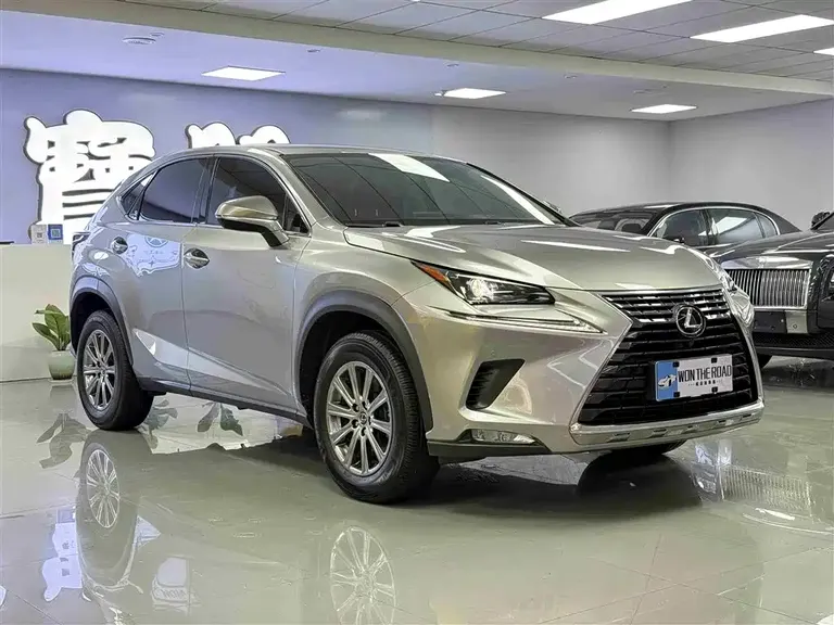 Lexus NX 200 FWD Sharp Travel CN-VI