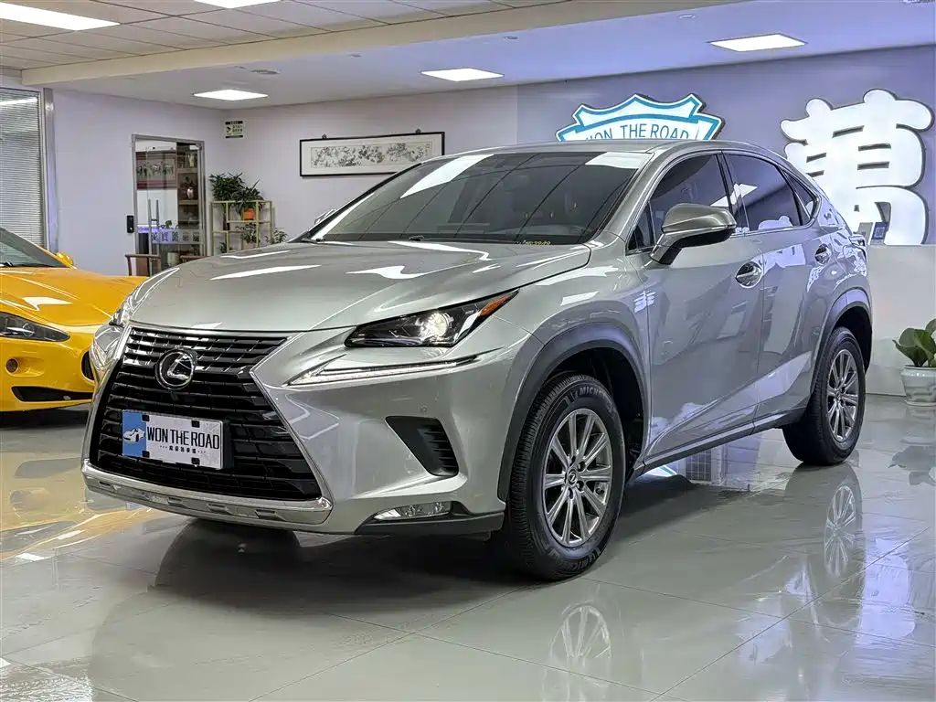 Lexus NX 200 FWD Sharp Travel CN-VI