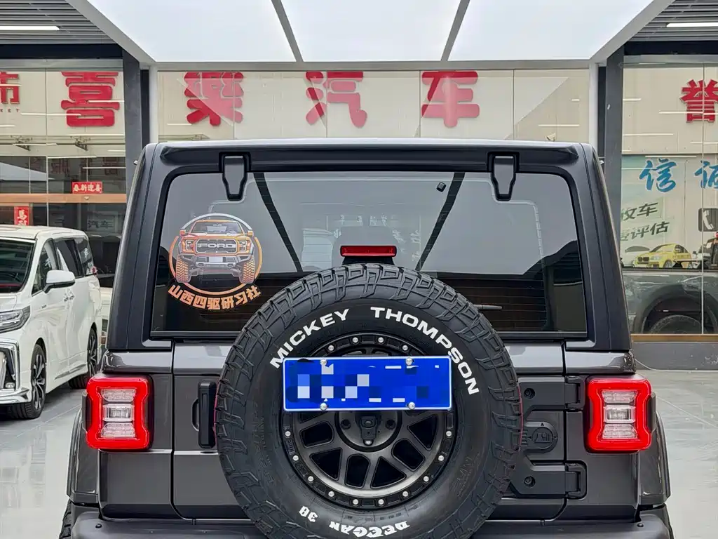 Wrangler 2.0 T Sahara 4-door
