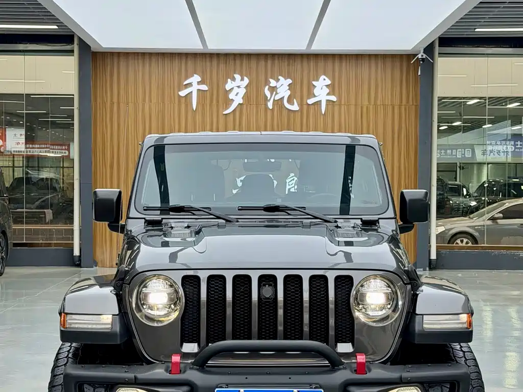 Wrangler 2.0 T Sahara 4-door