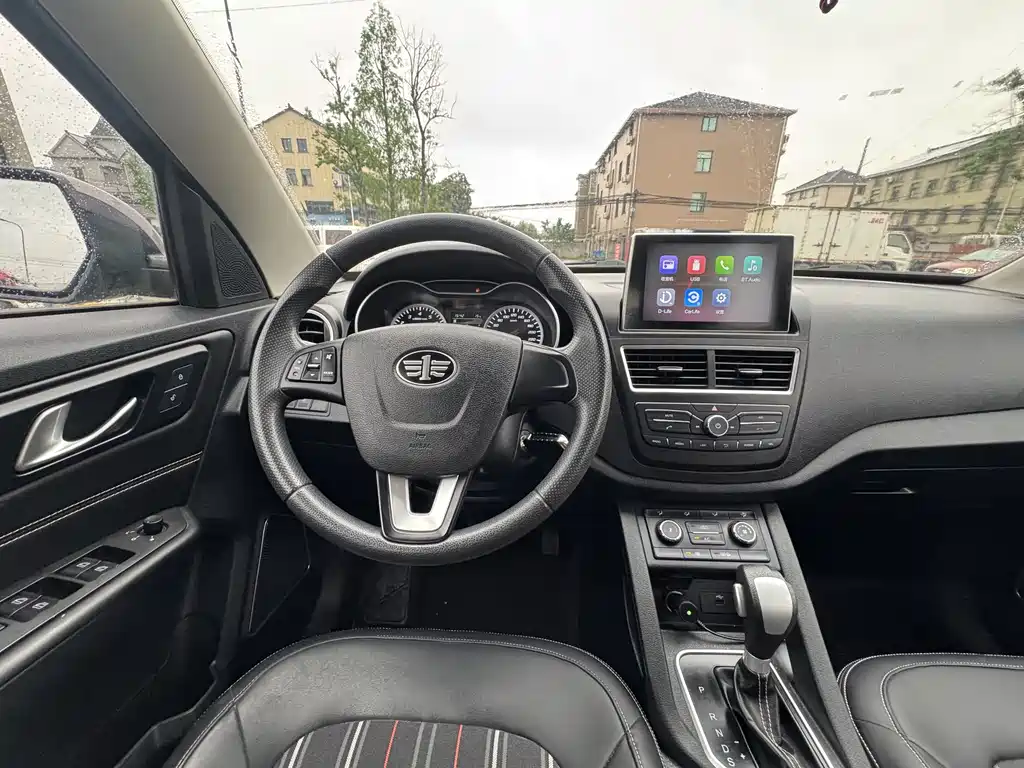 Besturn X40 1.6 L Auto Luxury