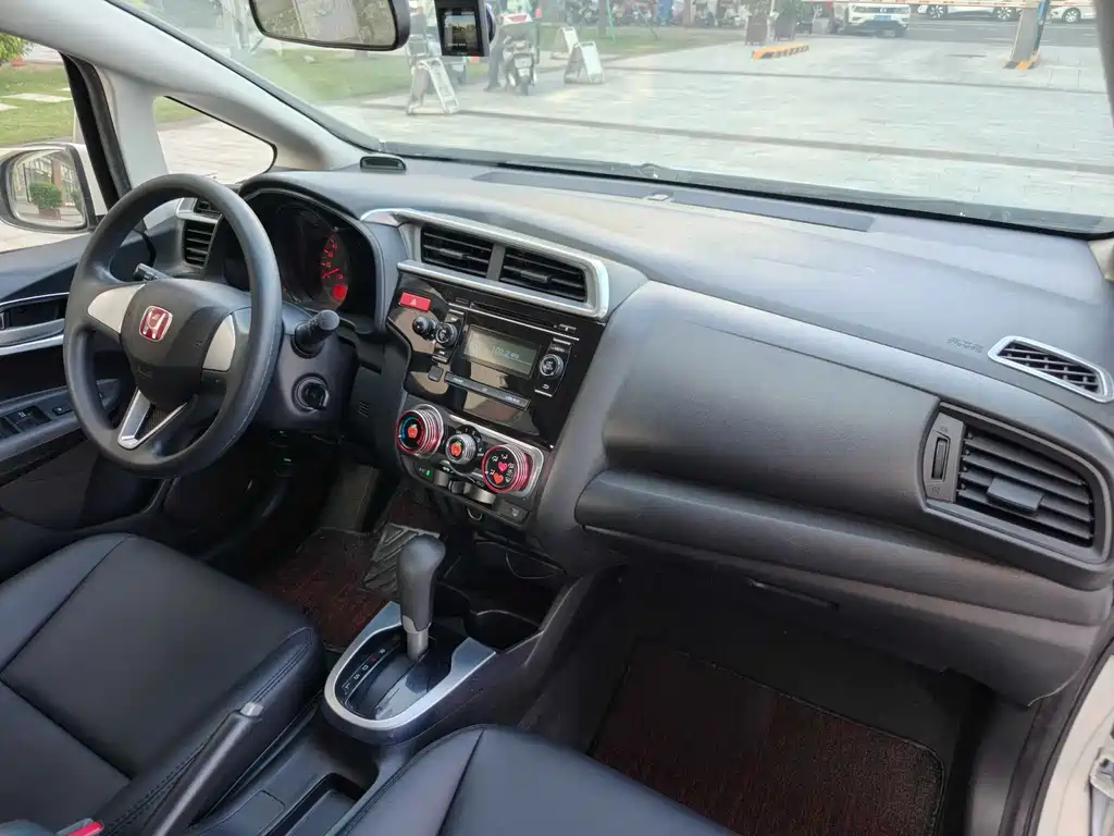 Fit 1.5 L LX CVT Comfort