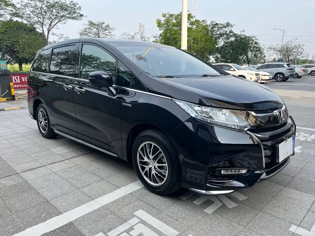 Odyssey 2.0 L Sharp· Smooth Enjoyment