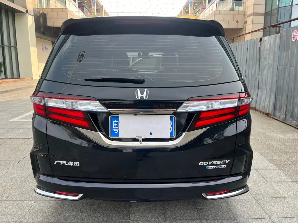 Odyssey 2.0 L Sharp· Smooth Enjoyment