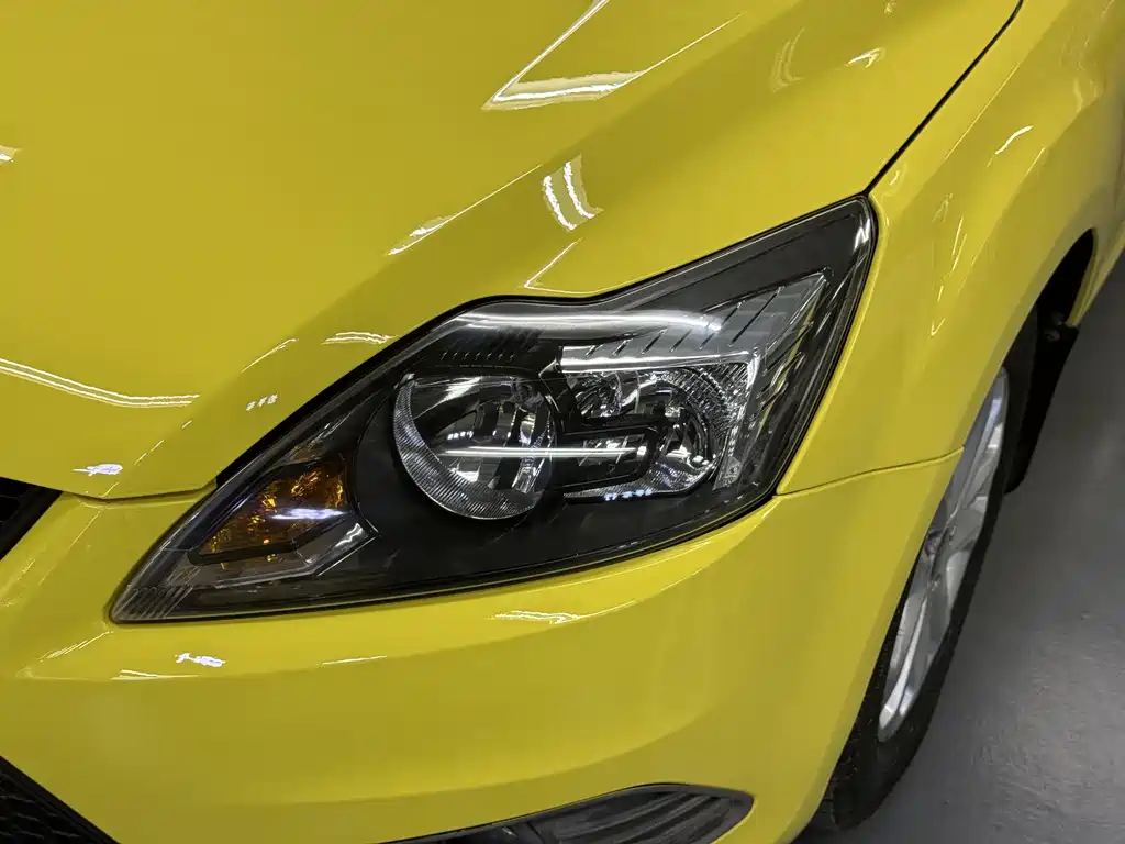 Focus Hatchback Classic 1.8 L Manual Fashion