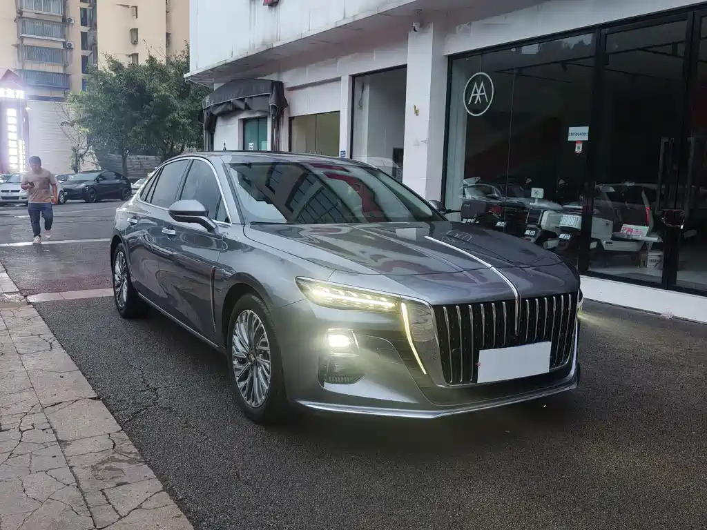 Hongqi H5 2.0 T Auto Connected Flagship