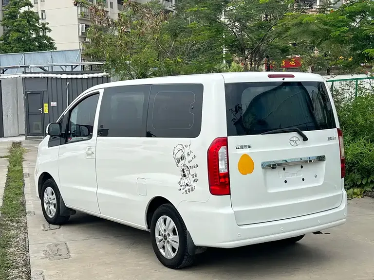 JAC Refine M3 Maker 1.6 L Luxury Smart