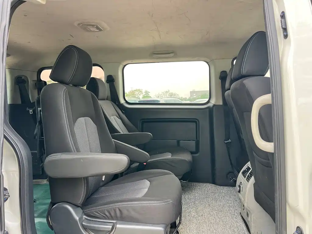 Refine M3 Maker 1.6 L Luxury Smart