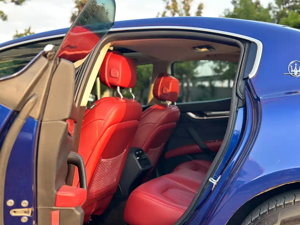 Ghibli 3.0 T Standard