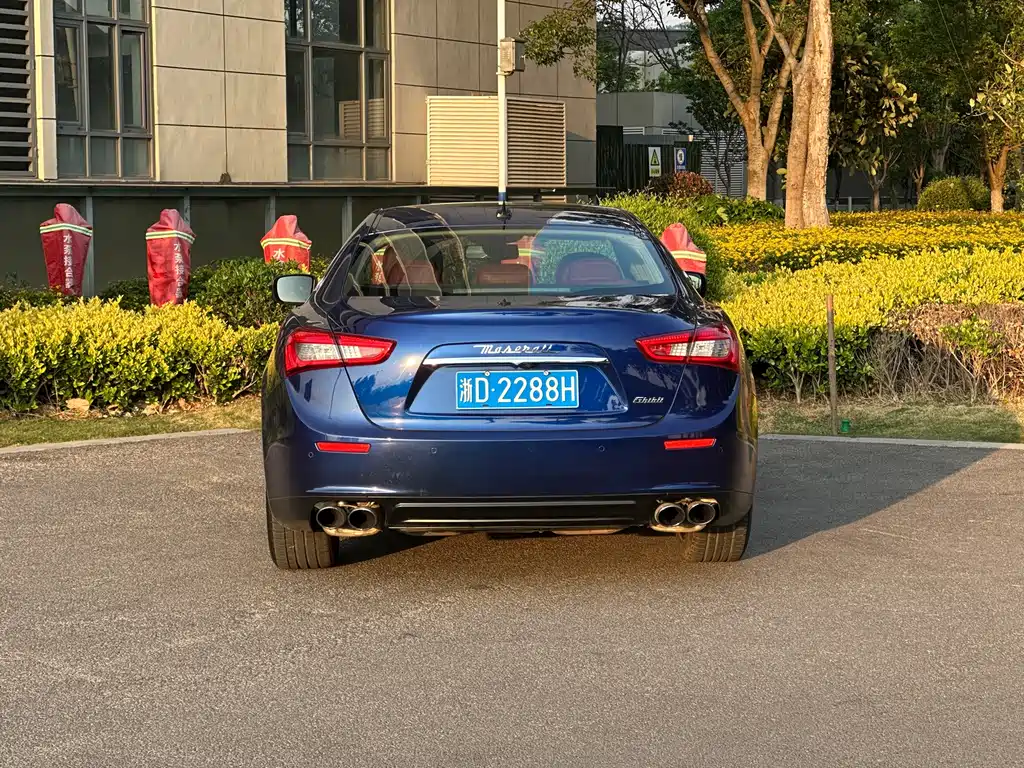 Ghibli 3.0 T Standard