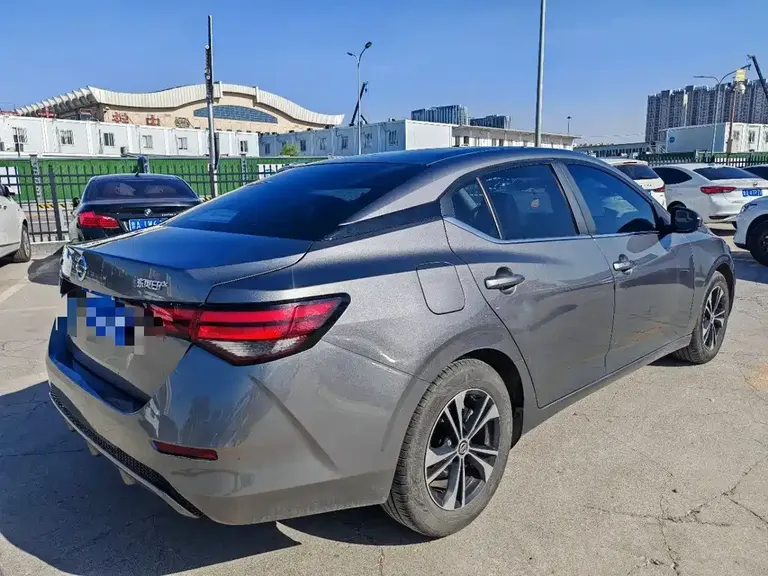 Nissan Sylphy 1.6 L XL CVT Joy