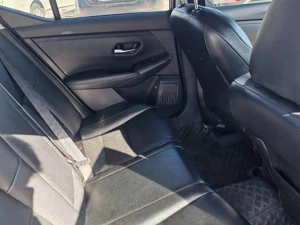 Sylphy 1.6 L XL CVT Joy