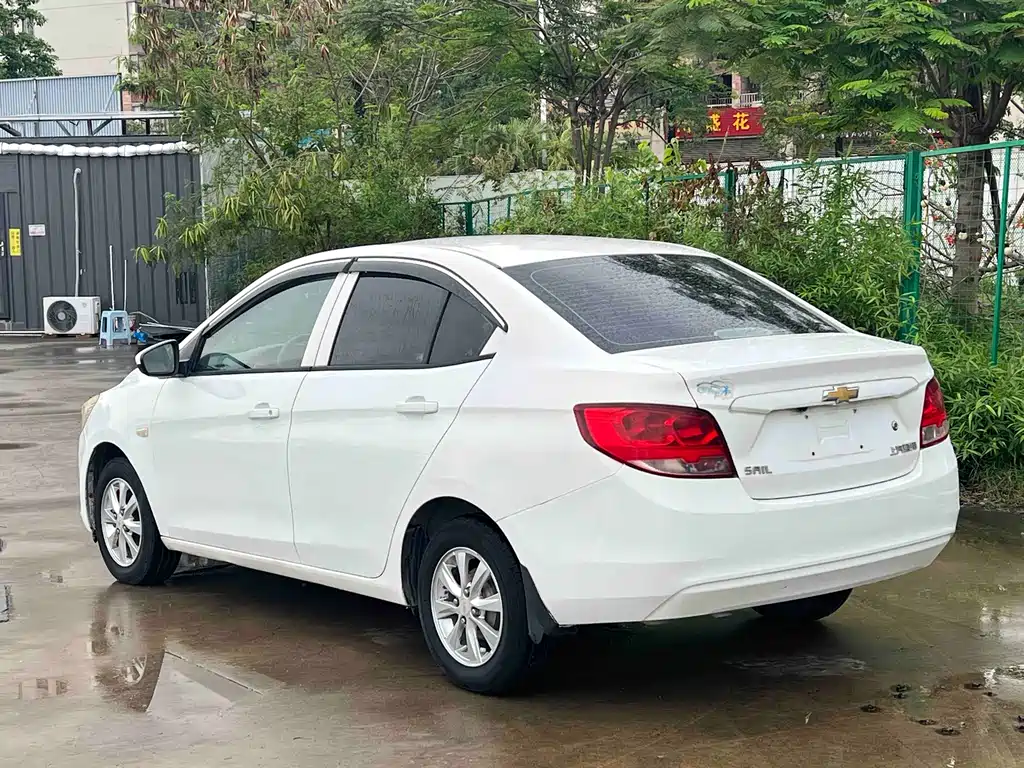 Sail Sail 3 1.3 L Manual Comfort Sunroof