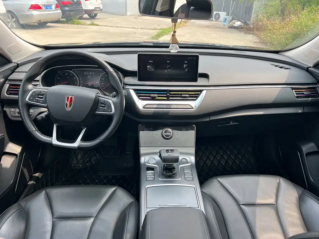 Hongqi H5 Classic 1.5 T DCT Flagship Charm