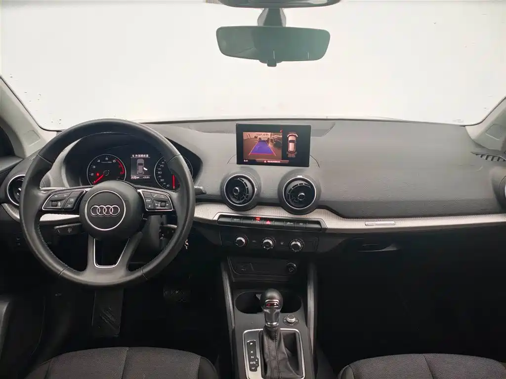 Audi Q2 L 35 TFSI Progressive Dynamic