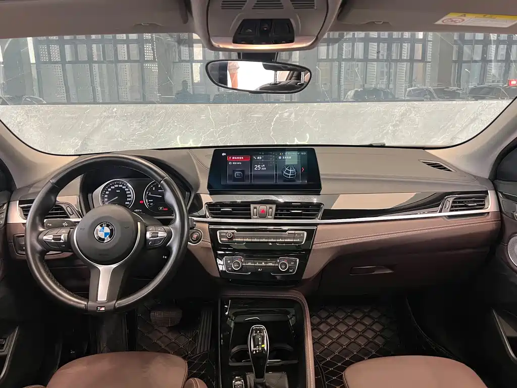 BMW X2 Facelift sDrive25 i M Offroad Package
