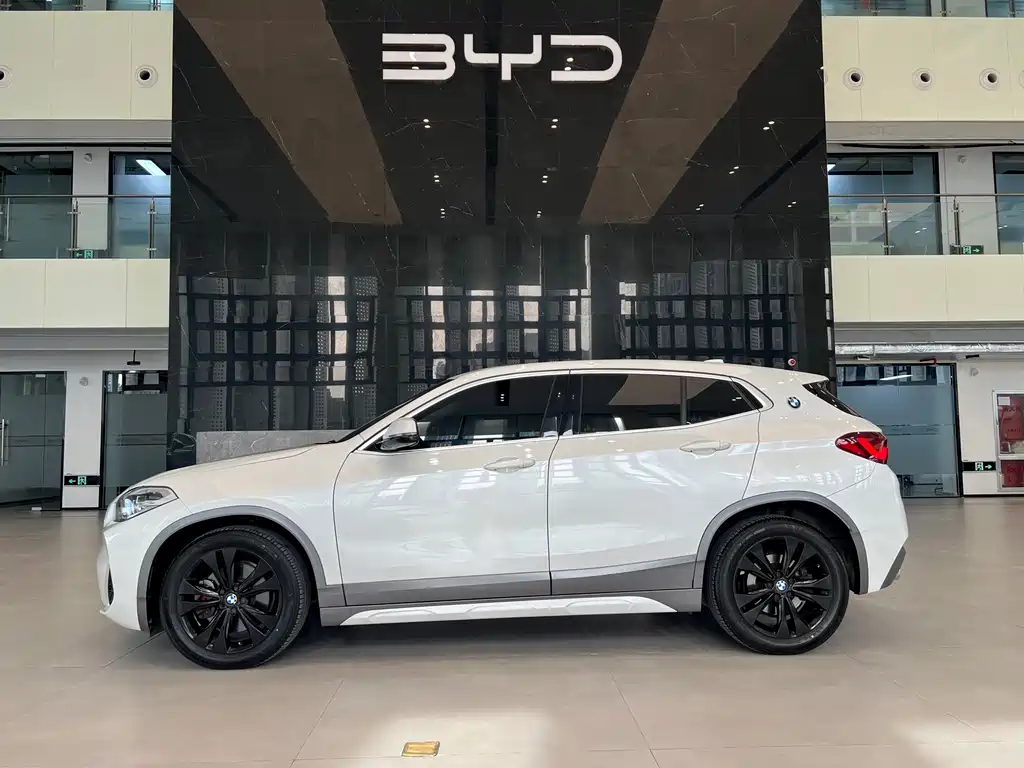 BMW X2 Facelift sDrive25 i M Offroad Package