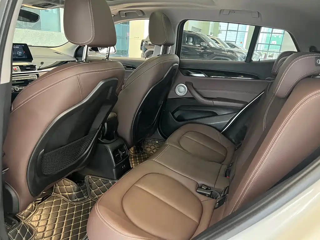 BMW X2 Facelift sDrive25 i M Offroad Package