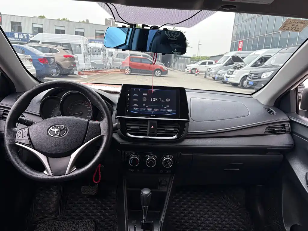 Vios 1.5 L CVT Creation