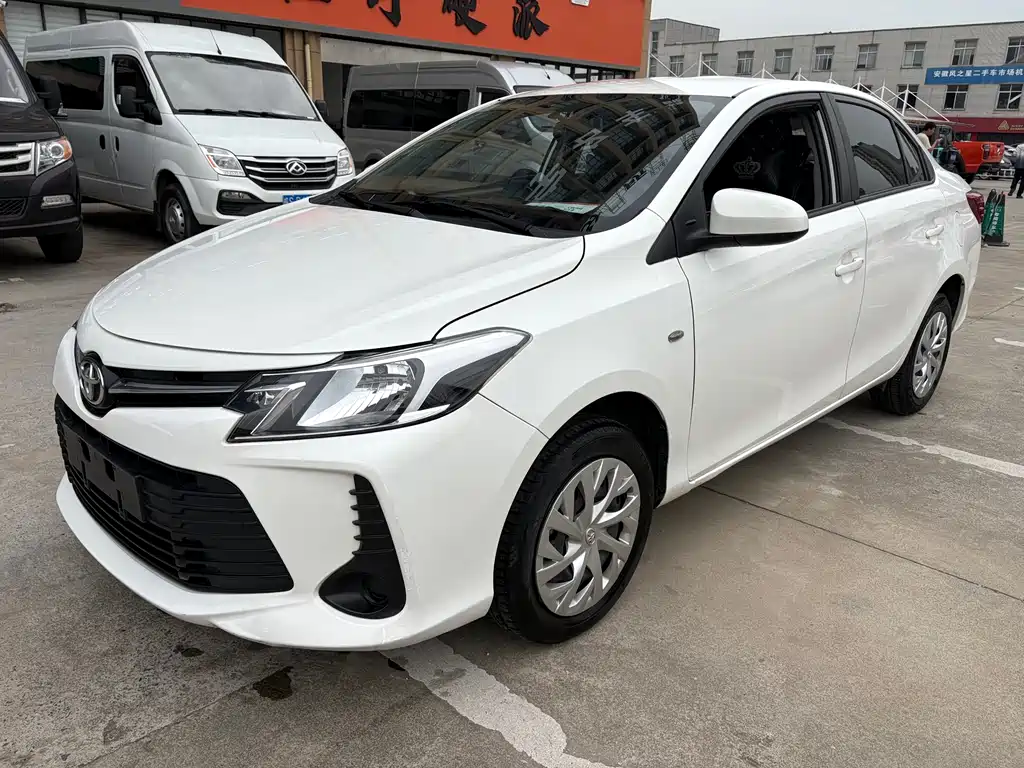 Vios 1.5 L CVT Creation