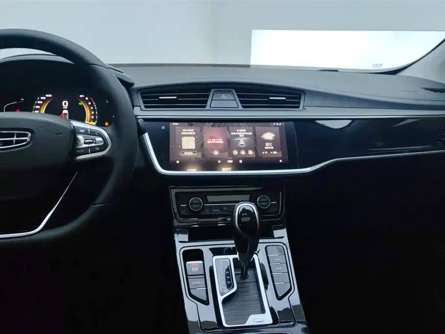 Emgrand GL 1.4 T CVT Luxury