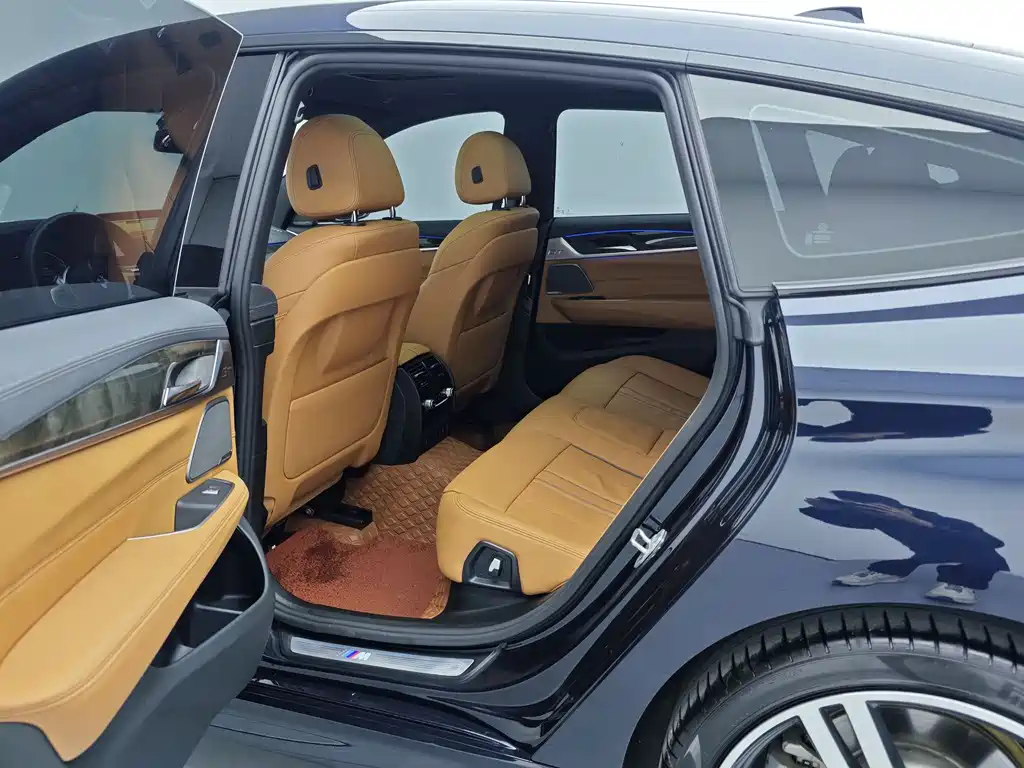 BMW 6 Series GT 630 i M Sport Package