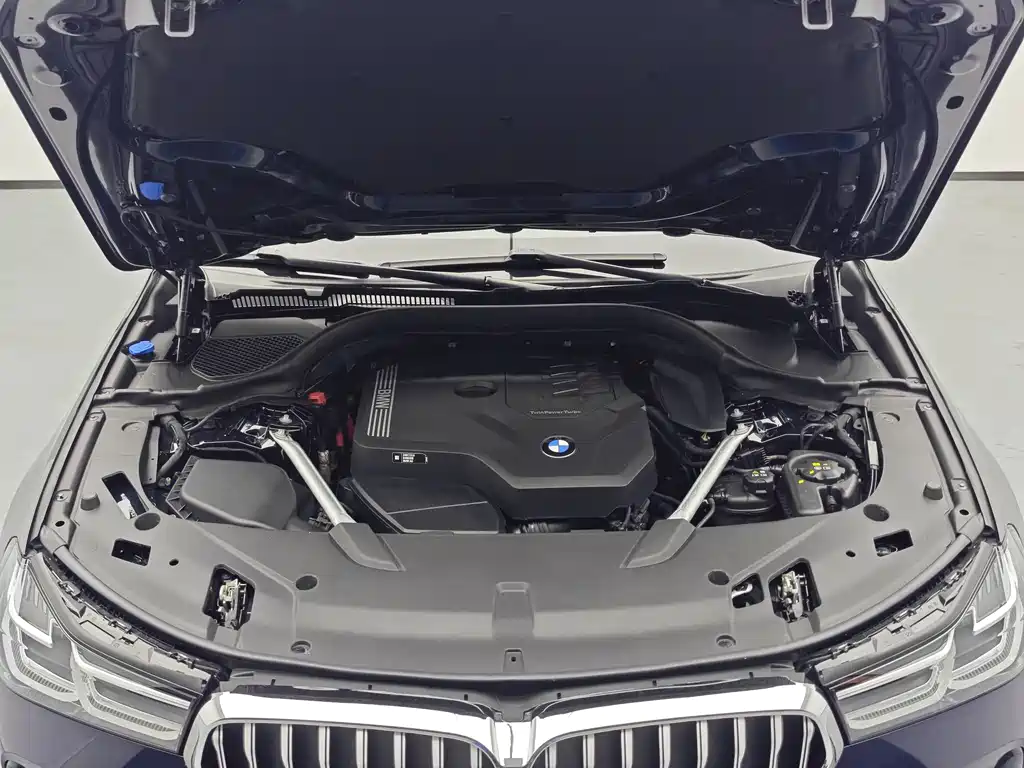BMW 6 Series GT 630 i M Sport Package