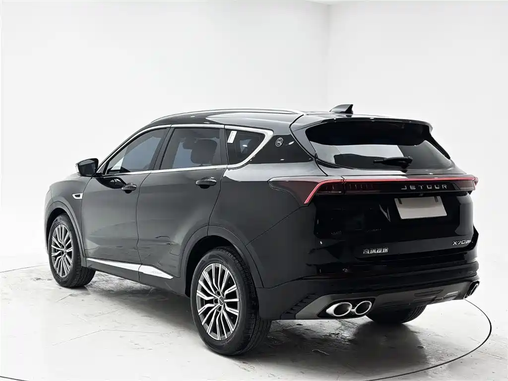 Jetour X70 PLUS 1.5 T DCT Brave PLUS 5-seat