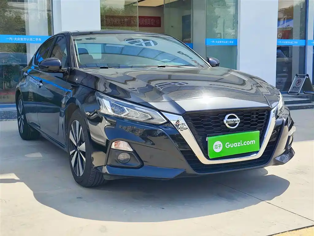 Teana 2.0 L XL Comfort