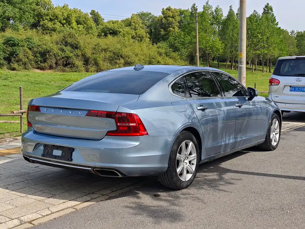 Volvo S90 T4 Smart Ease