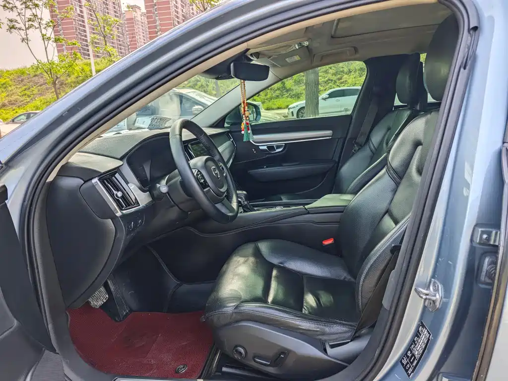 Volvo S90 T4 Smart Ease