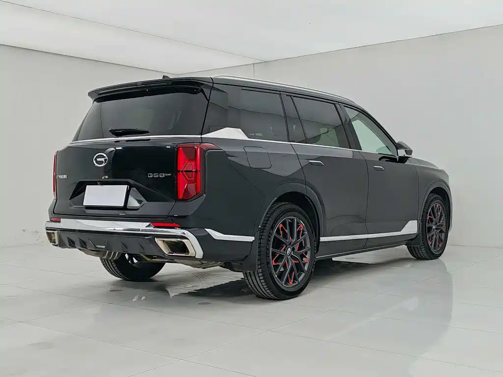 GAC Trumpchi GS8 传祺GS8 2022款 领航系列 2.0 TGDI 四驱至尊版（六座）