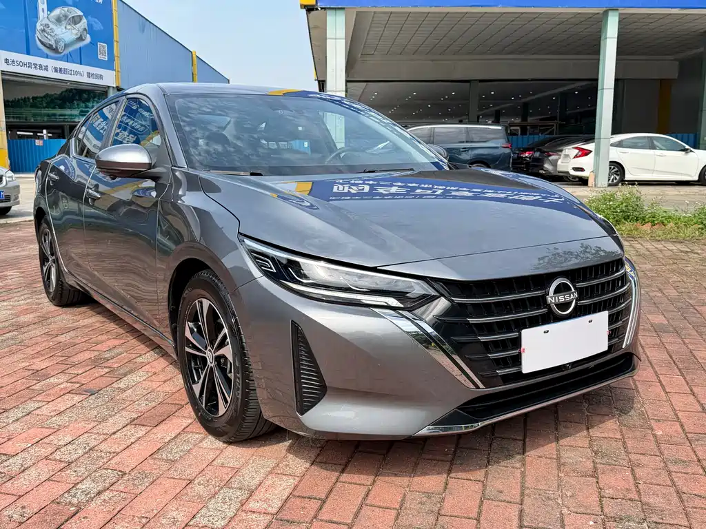 Sylphy Facelift 1.6 L CVT Joy