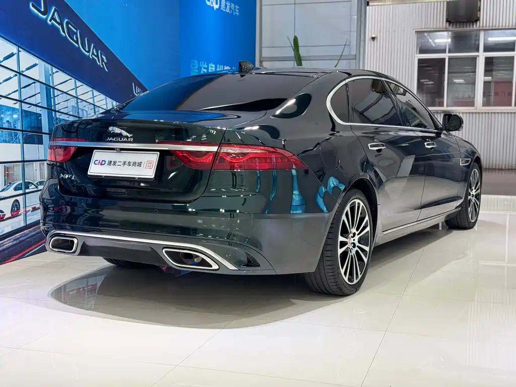 Jaguar XFL XFL 2.0 T P250 2 WD Premium Luxury