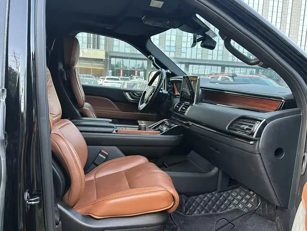 Navigator 3.5 T Honor Shine CN-VI