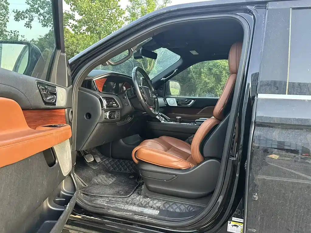 Navigator 3.5 T Honor Shine CN-VI