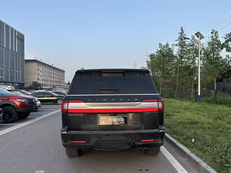 Lincoln Navigator 3.5 T Honor Shine CN-VI
