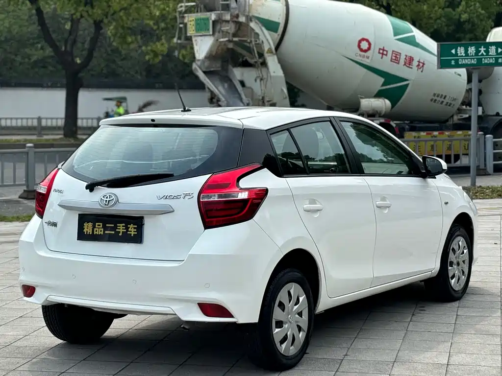 Vios FS 1.5 L CVT Sharp Speed