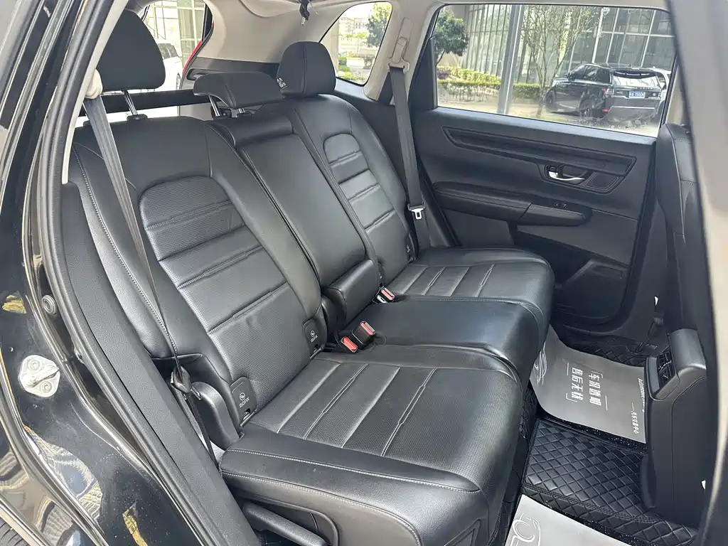 Honda CR-V 240 TURBO 2 WD Sharp Style 5-seat