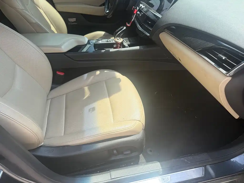Cadillac CT5 Facelift 28 T Luxury