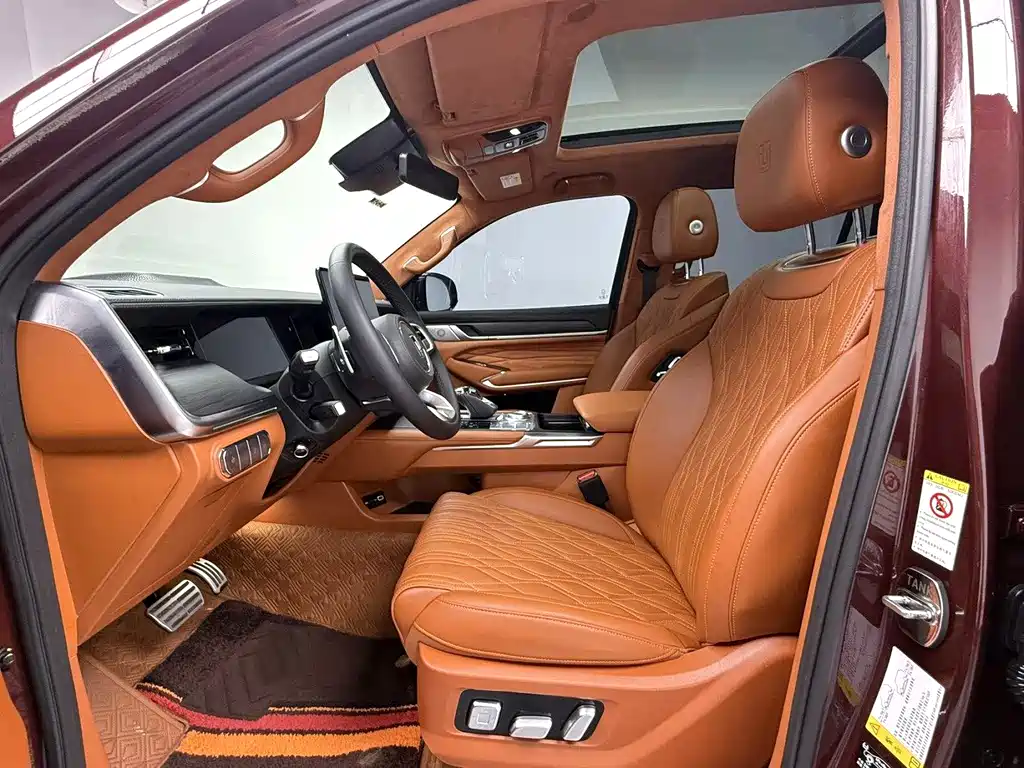 Tank 500 3.0 T Custom 5-seat
