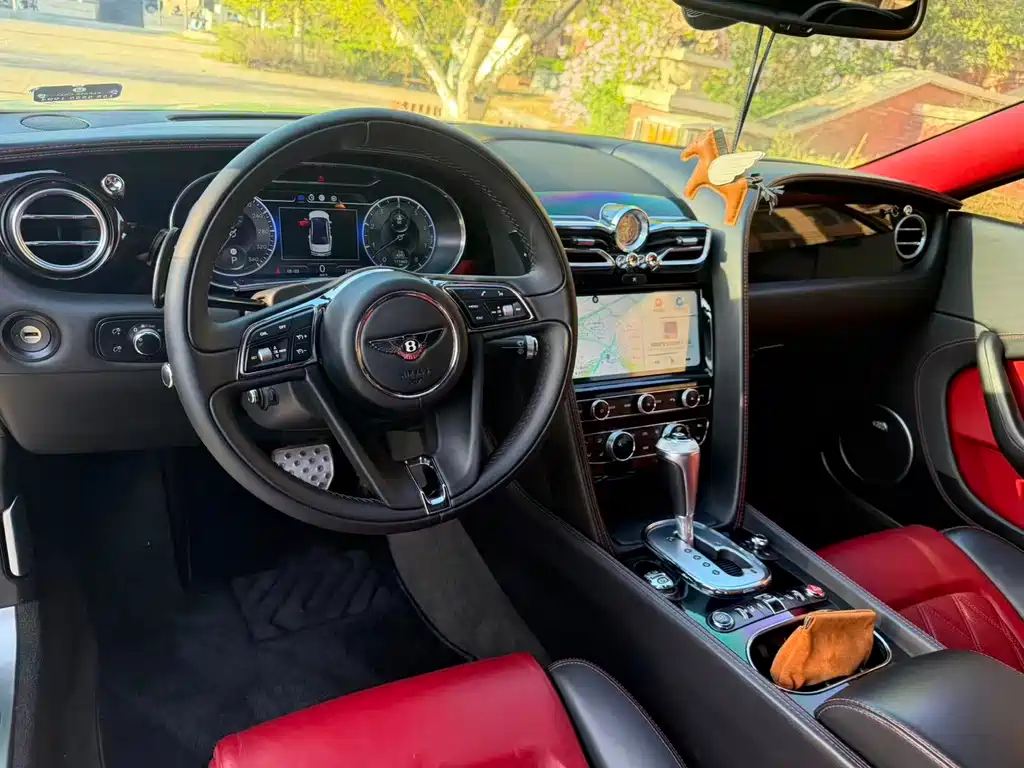 Continental GT 4.0 T GTC V8