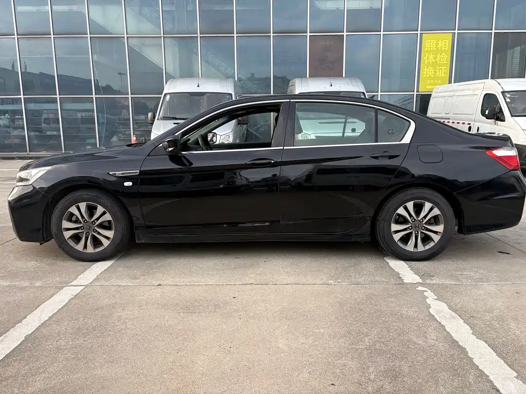 Accord 2.0 L LX Comfort