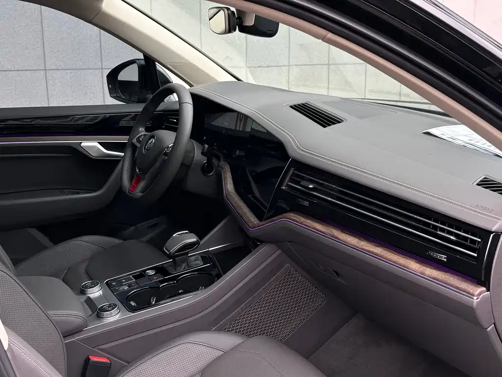 Touareg 3.0 TSI Sharp Edge CN-VI